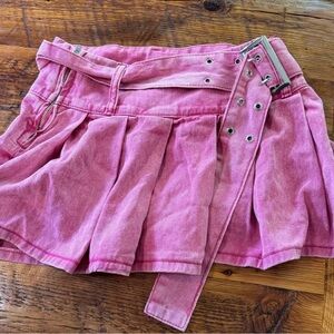 SHEIN Pink Pleated Skirt with Belt (Size Small, NWOT)